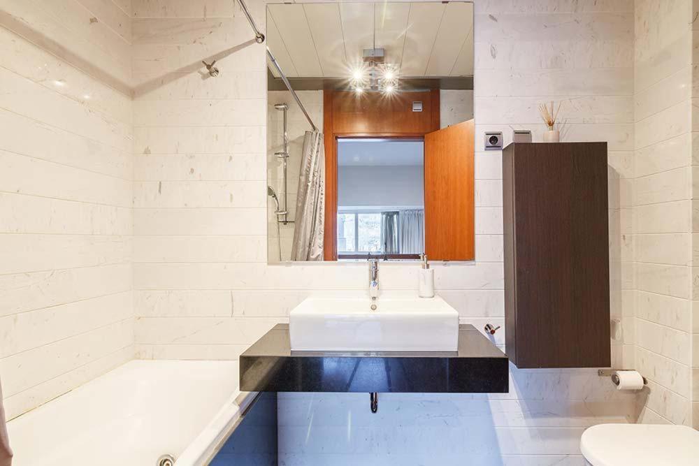 Apartamento DUPLEX ISOZAKI-GUGGENHEIM Bilbao Exterior foto